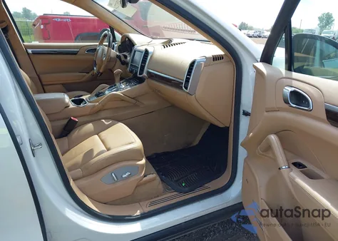 2013 Porsche Cayenne Diesel из США, поврежденный, VIN WP1AF2A24DLA25338